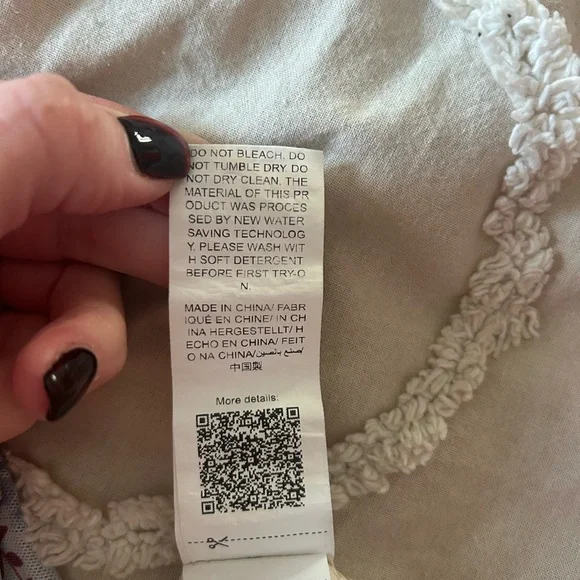 SHEIN Blue and Pink Floral Strapless Crop Top - Picture 5 of 7